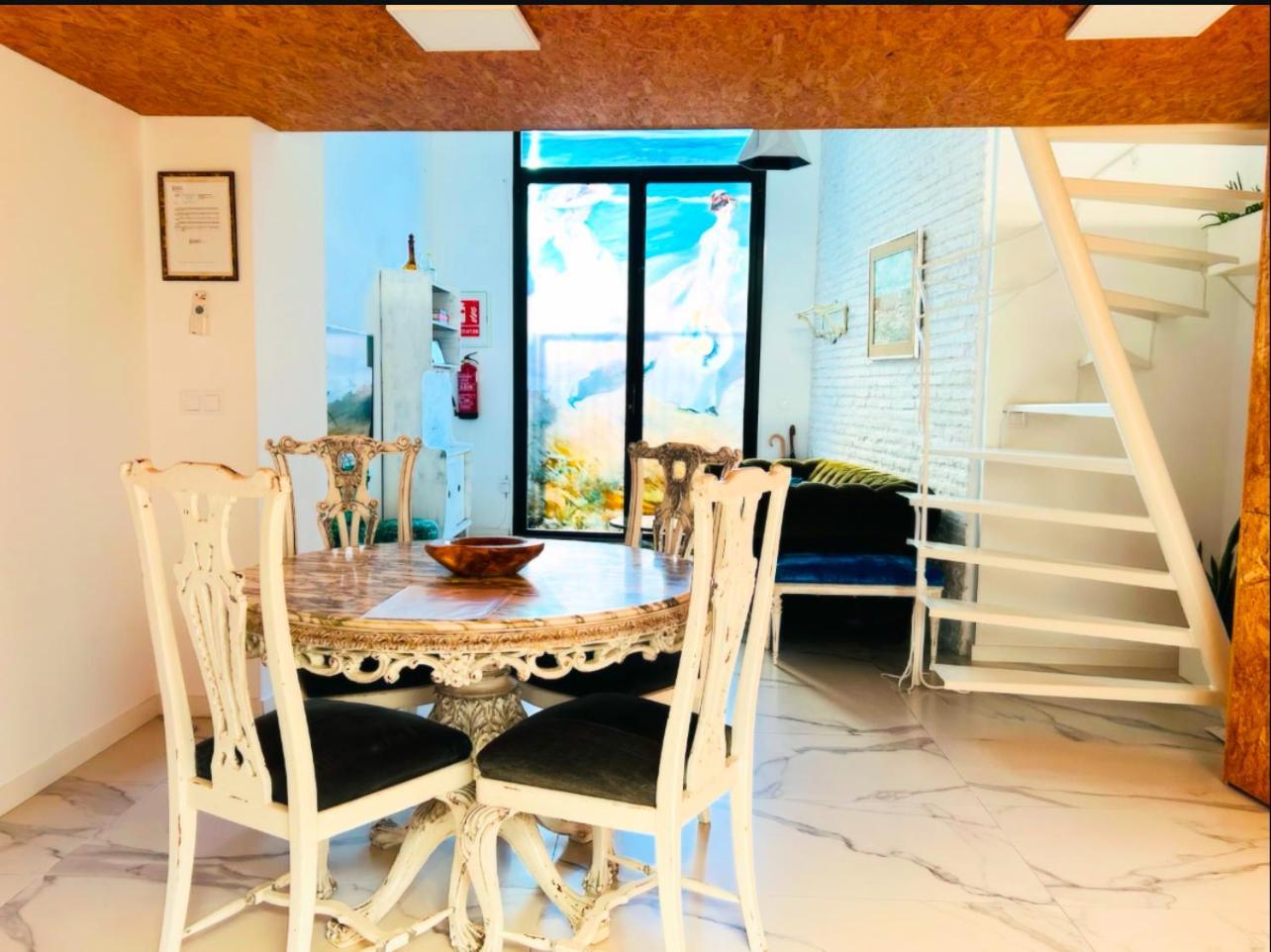Loft Con Mucha Luz En El Centro Barrio Ruzafa Villa Valencia Bagian luar foto